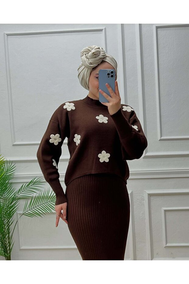 Papatyalı triko elbise - 2