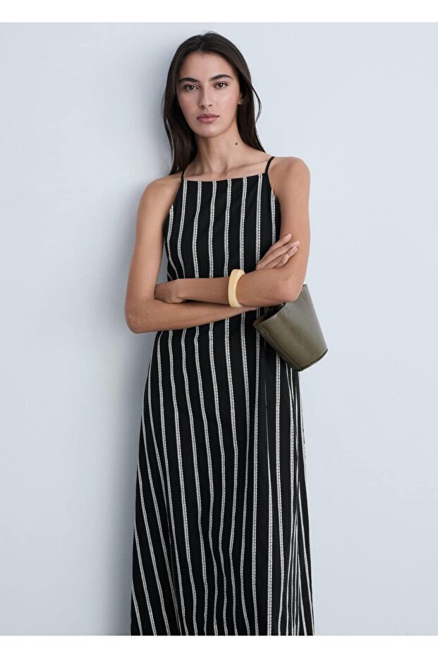 İşlemeli halter yaka elbise - 1