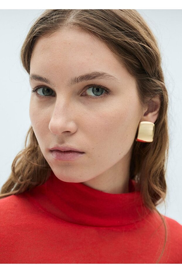 Halbtransparenter Pullover mit hohem Kragen - 6