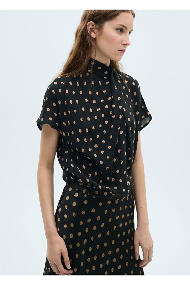 Drape yakalı puantiyeli bluz - 1