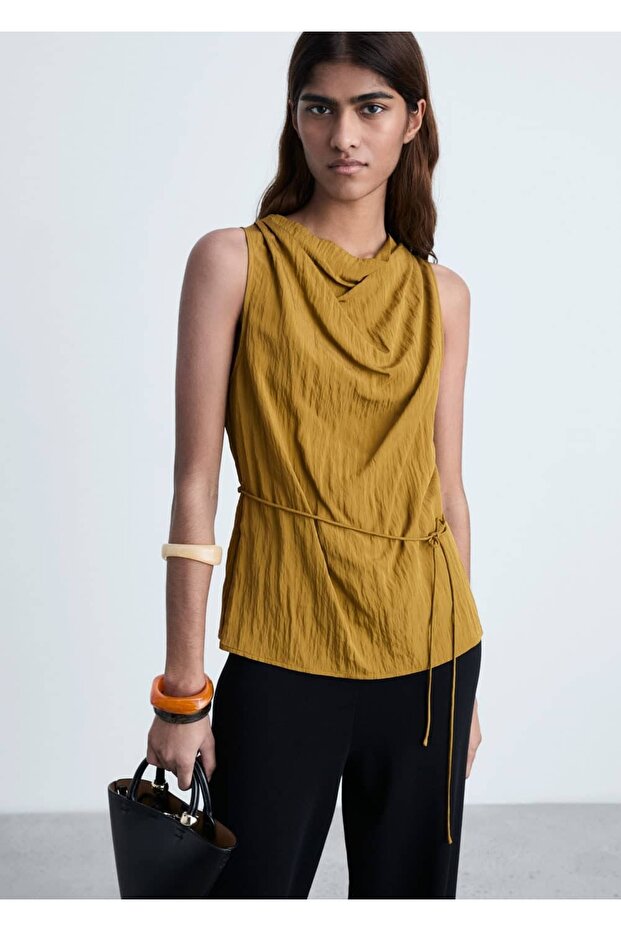 Blouse with textured tie detail