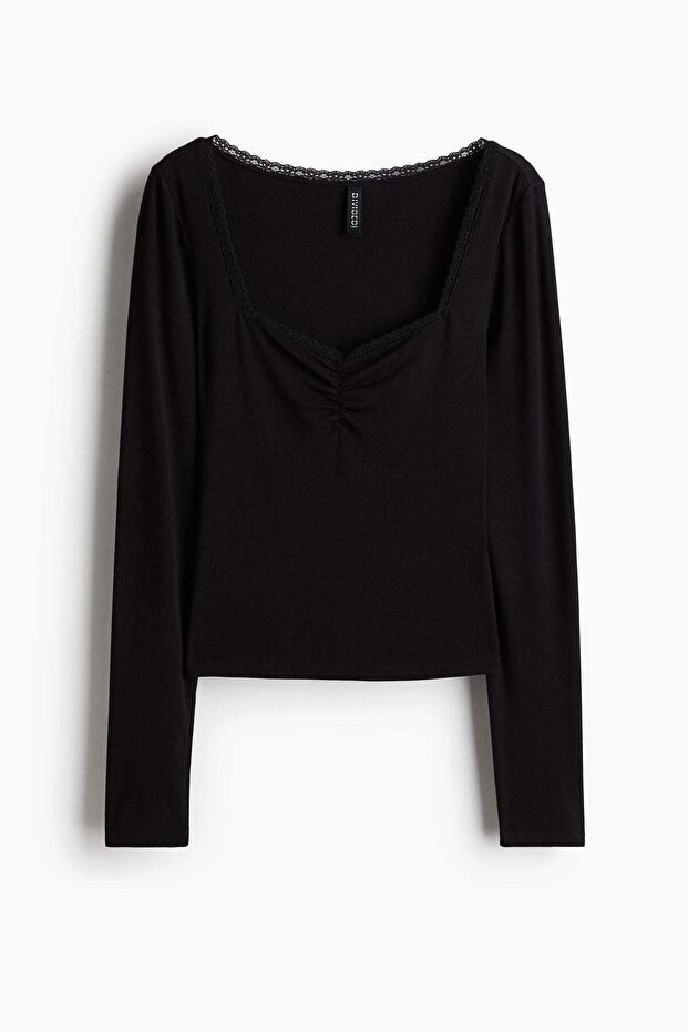 Lace-trimmed ribbed top