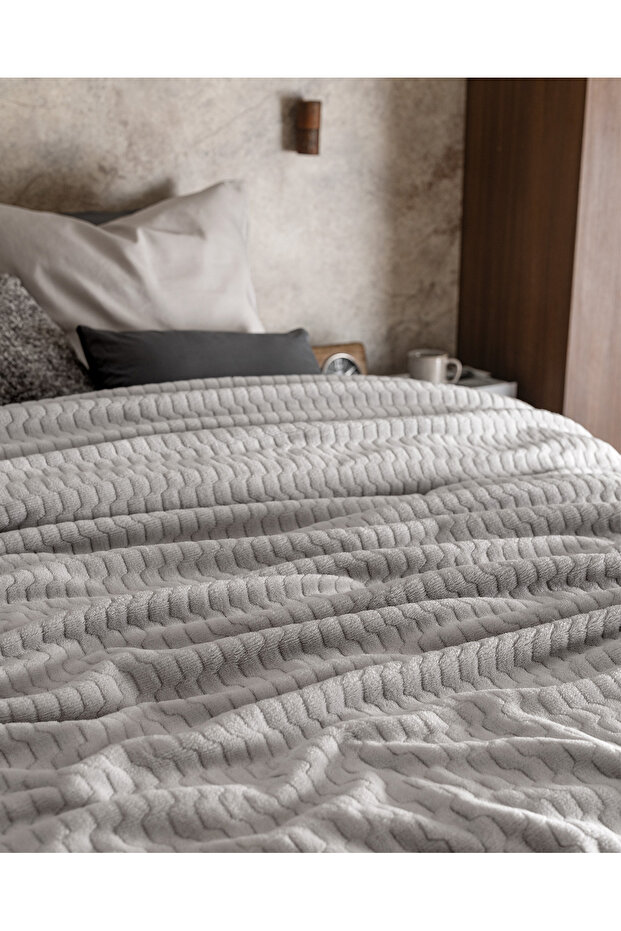 Ludos Grey Fleece Printed Double Wellsoft Emboss Blanket - 5