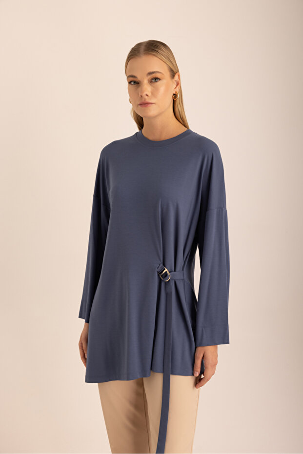 Navy Blue Metal Buckle Detailed Knitted Blouse