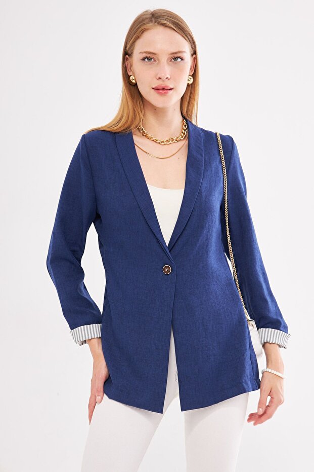 Marineblaue Damenjacke mit einem Knopf und Innenärmeln, gestreift, ARM-22K001122 - 2