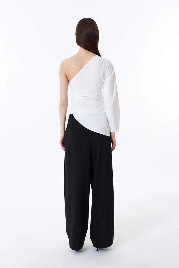 Drape Detaylı Tek Omuz Bluz Ekru - 5