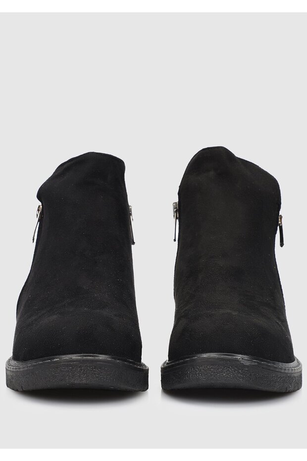 Siyah Kadın Bot - 3