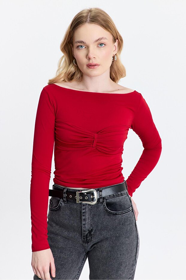 20178 بلوزة برباط باللون الأحمر - 1