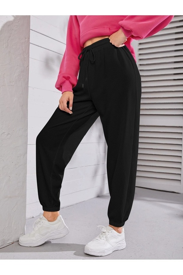 Women's Black Straight Sweatpants