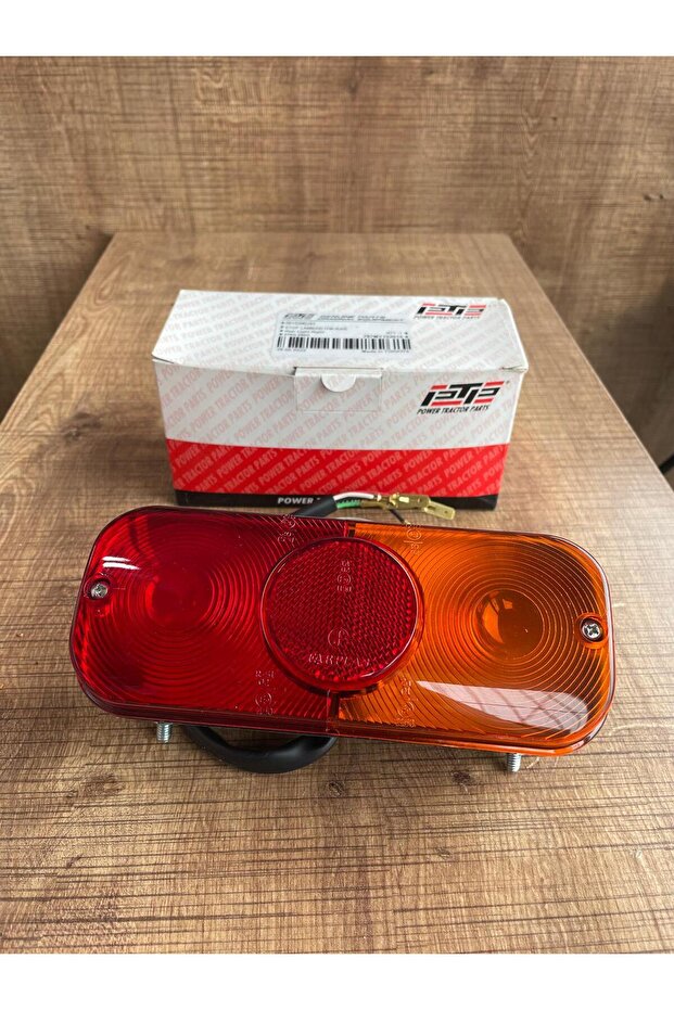 Massey Ferguson Arka Stop Lambası Sağ - 1