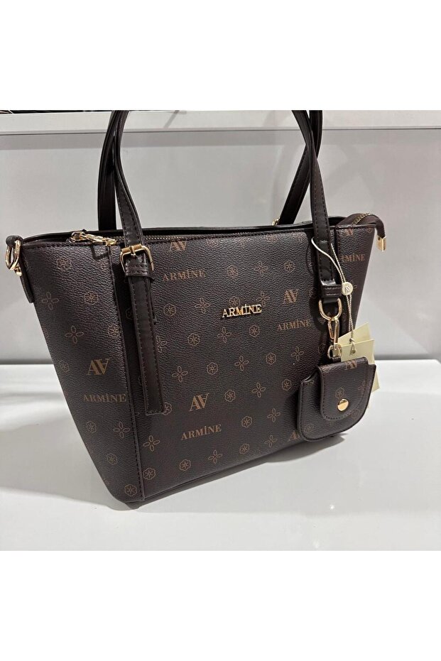 حقيبة مطبوعة باللون البني AR34902