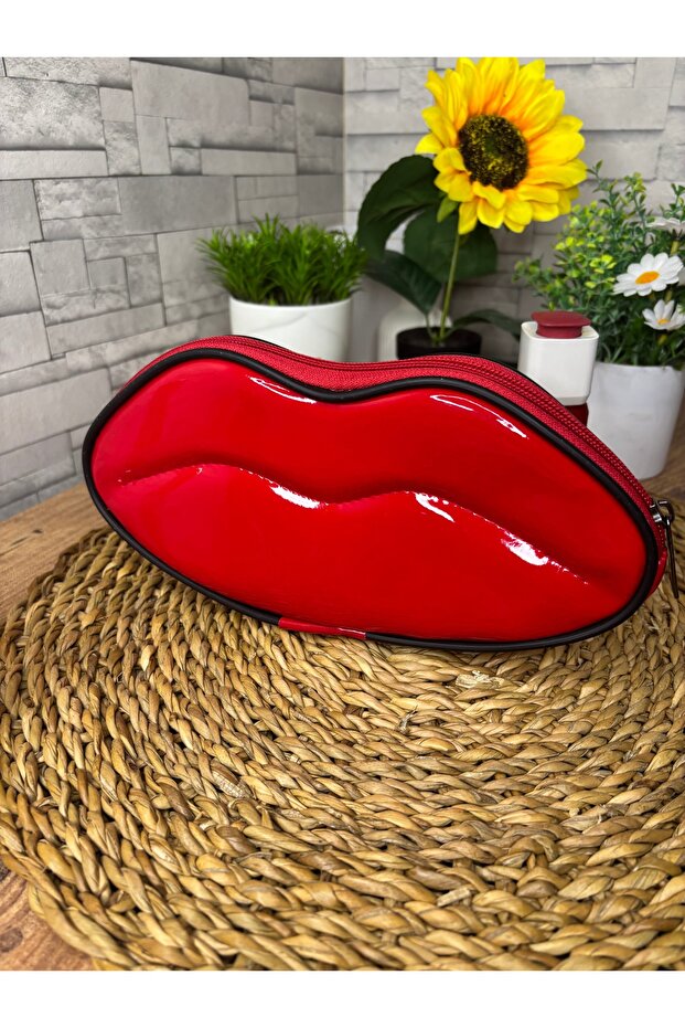 The Lip Makeup Bag - 1