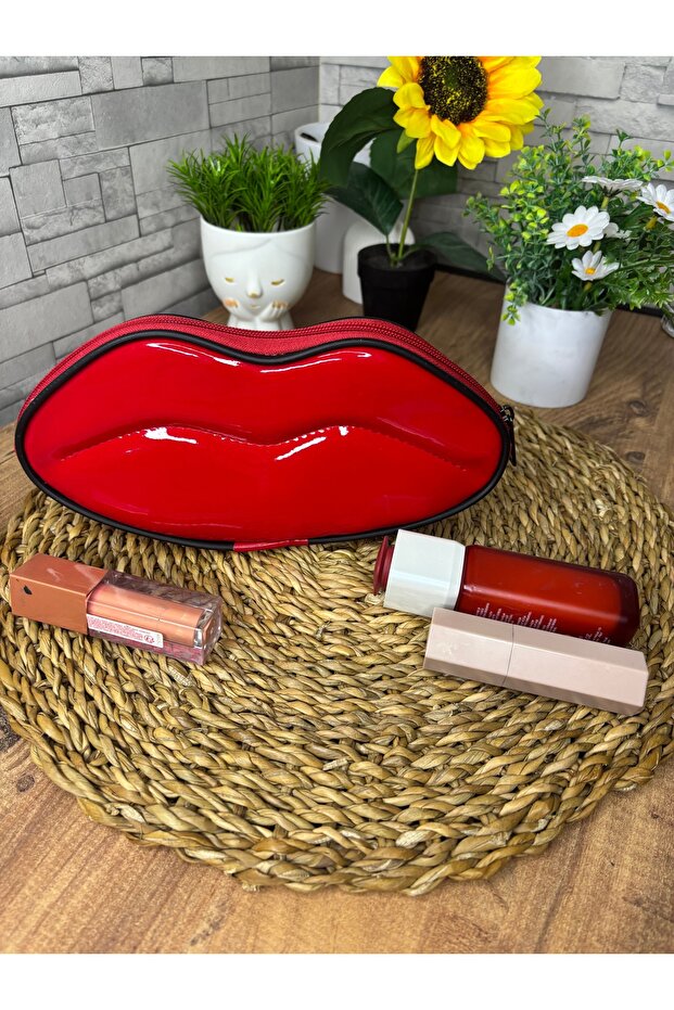 The Lip Makeup Bag - 4