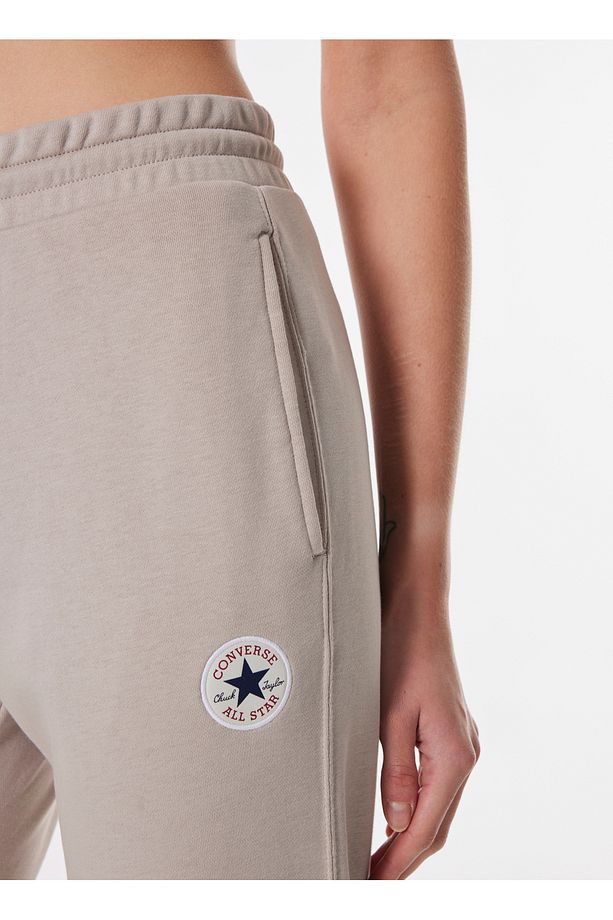 CORE CHUCK PATCH PANT FT PAPYRUS Bej Kadın Lastikli Paça Lastikli Bel Regular Fit Eşofman Altı - 4