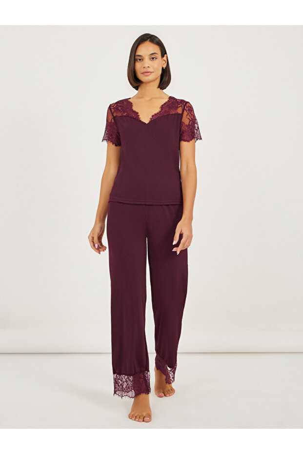 Wide Lace Edge Detail Top and Pyjama Set