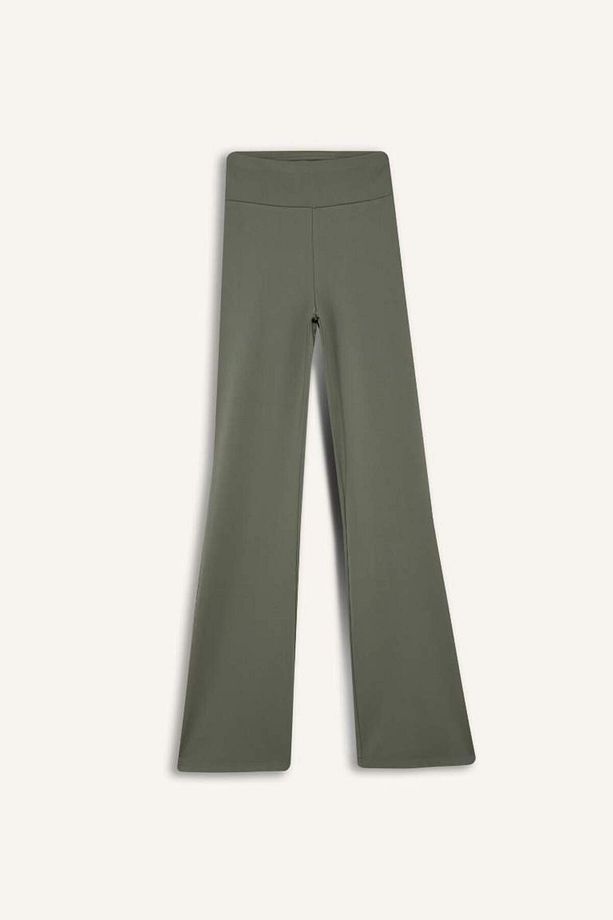 Yeni Sezon DeFactoFit Flare Fit Sporcu Eşofman Altı İspanyol Paça Standart Boy Basic Düz - 6