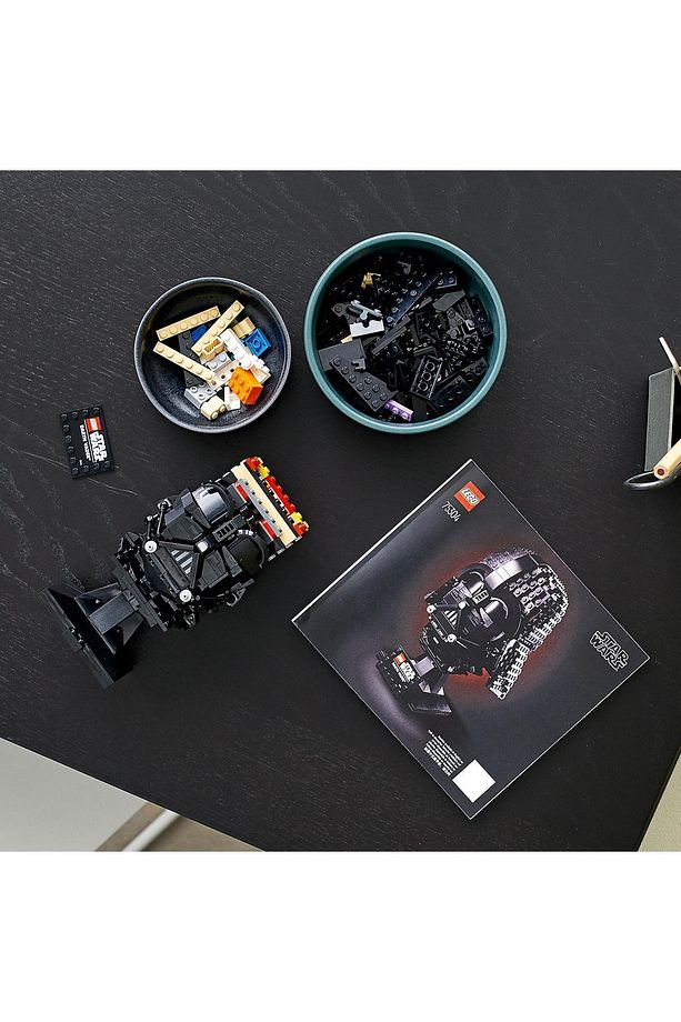 ® Star Wars™ Darth Vader™ Kaskı 75304 - 18+ Yaratıcı Oyuncak Yapım Seti (834 Parça) - 6