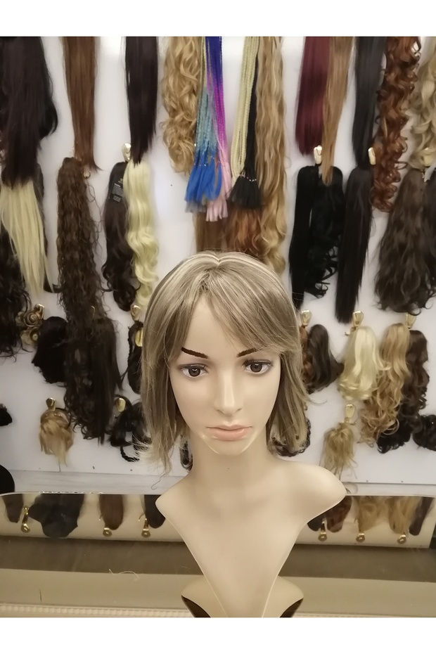 Az dalgalı omuzda peruk - 1