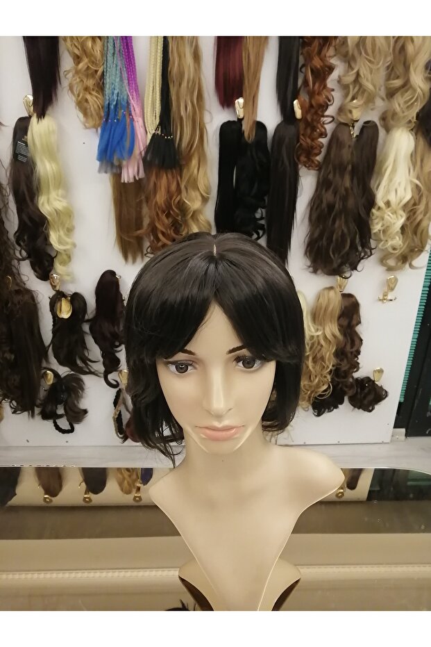 Az dalgalı omuzda peruk - 1