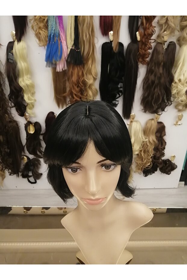 Az dalgalı omuzda peruk - 2