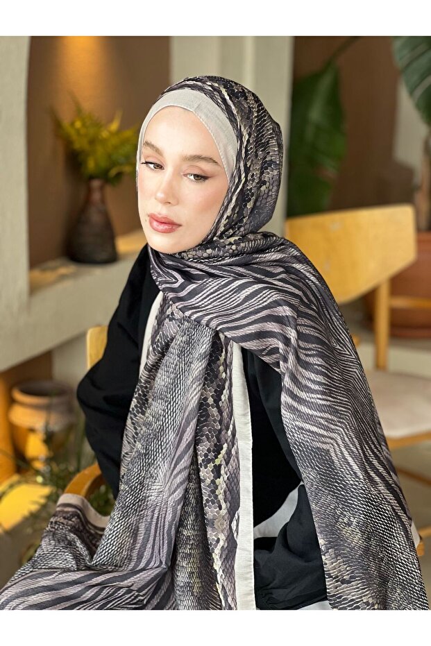 Sequin Pattern Lina Shawl - 1