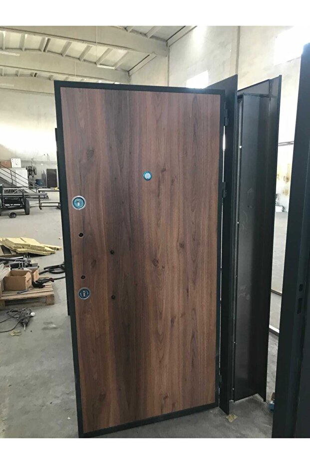 ÇELİK KAPI SOL - 2