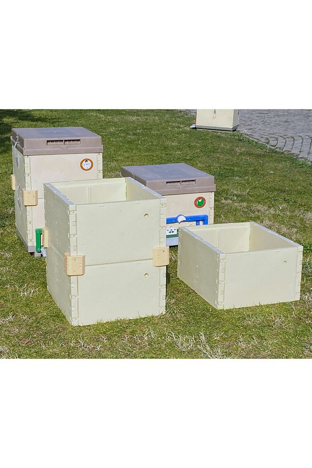 Plastik Termo Kovan Duvarı Tek Katlı 10 Çerçevelik 04013 - 2