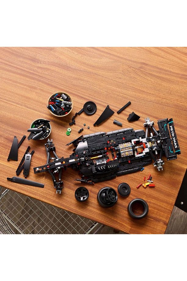 ® Technic Mercedes-AMG F1 W14 E Performance 42171 - 18+ Model Yapım Seti (1643 Parça) - 5