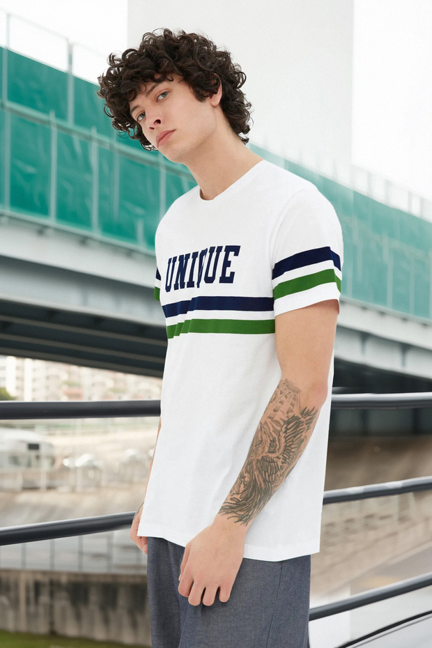 Beyaz Regular/Normal Kesim Kolej Baskılı %100 Pamuklu T-Shirt TMNSS20TS1836 - 1