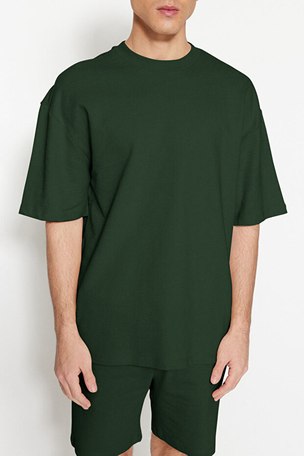 Haki Oversize/Geniş Kesim Etiket İşlemeli Dokulu Tok Kumaş T-shirt TMNSS23TS00074 - 6