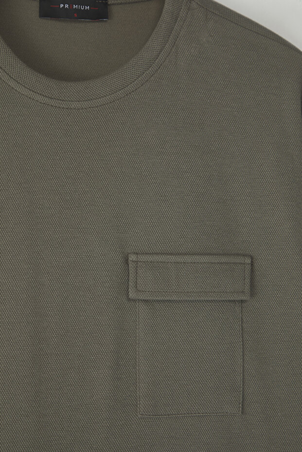 Haki Oversize/Geniş Kesim Dokulu Cep Detaylı Kısa Kol T-shirt TMNSS25TS00061 - 9