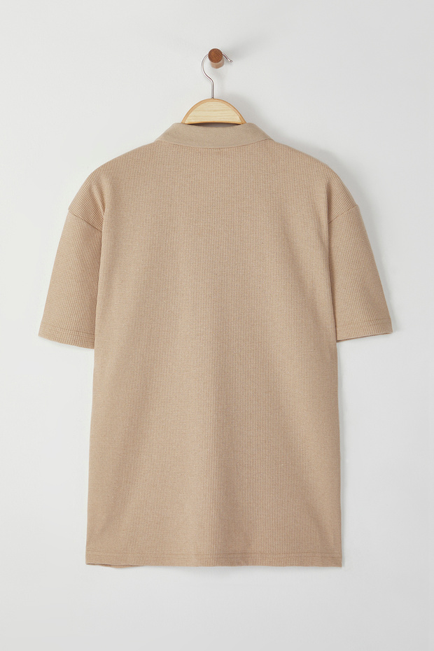 Bej Oversize/Geniş Kesim Cep Detaylı Dokulu Polo Yaka T-shirt - 6