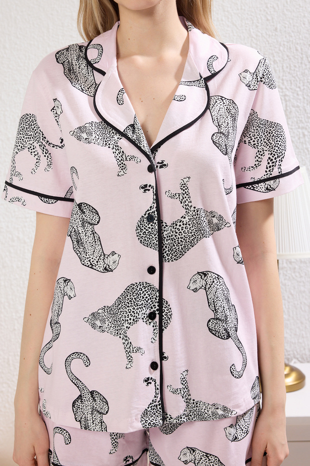 Pembe %100 Pamuklu Kaplan Desenli Biyeli Şortlu Örme Pijama Takımı THMSS25PT00228 - 3