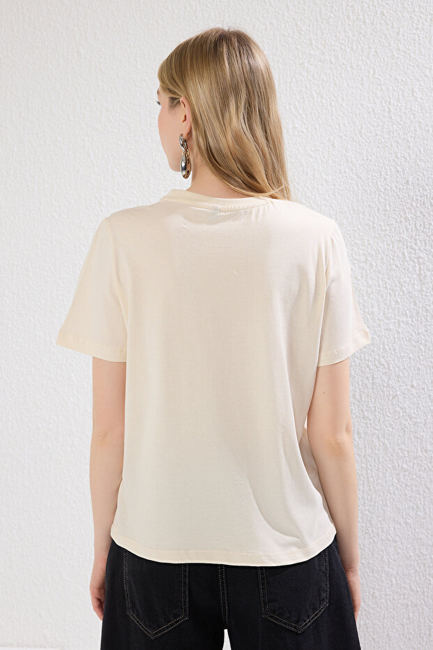 Taş %100 Pamuk Nakışlı Regular/Normal Kalıp Örme T-Shirt TWOSS24TS00160 - 4