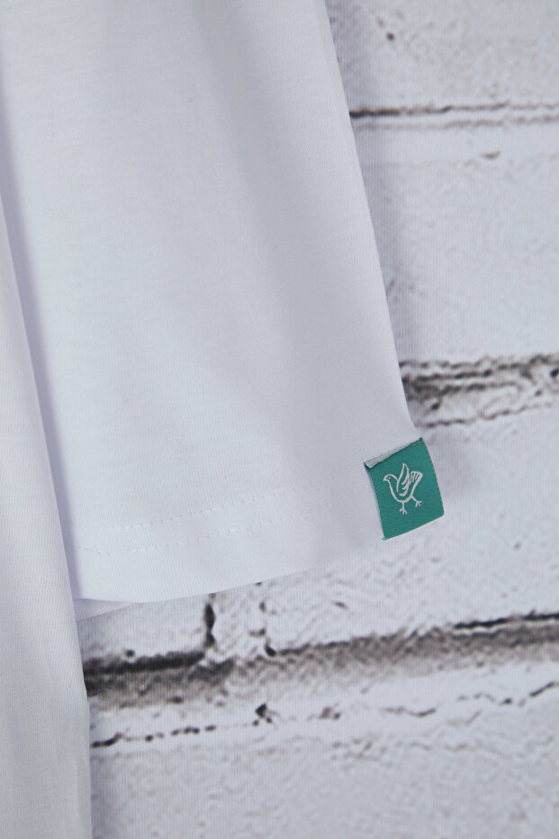 Beyaz Büyük Beden Oversize/Geniş Kesim %100 Pamuklu Etiketli T-Shirt TMNSS25BF00036 - 3