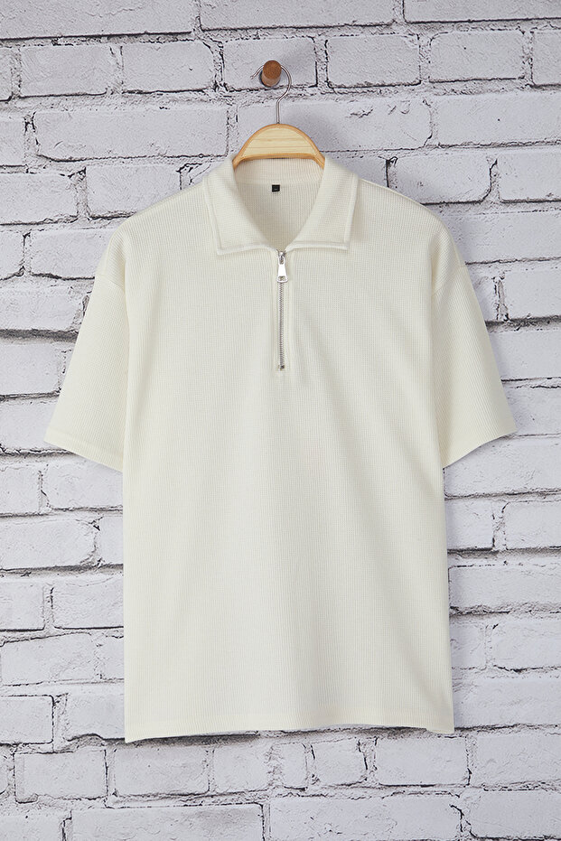 Ekru Oversize/Geniş Kesim Dokulu Fermuarlı Polo Yaka T-shirt TMNSS25PO00006 - 6