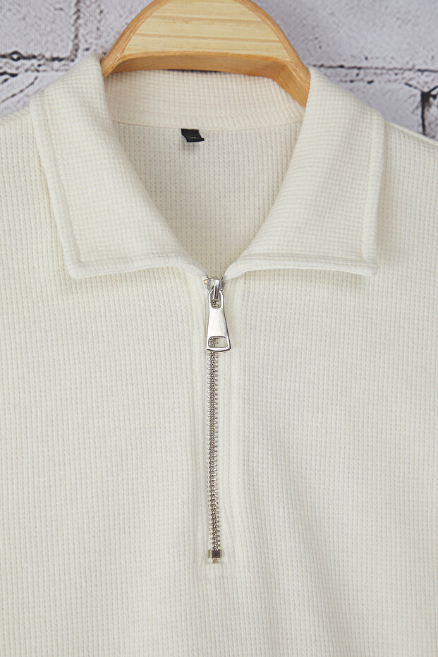 Ekru Oversize/Geniş Kesim Dokulu Fermuarlı Polo Yaka T-shirt TMNSS25PO00006 - 7