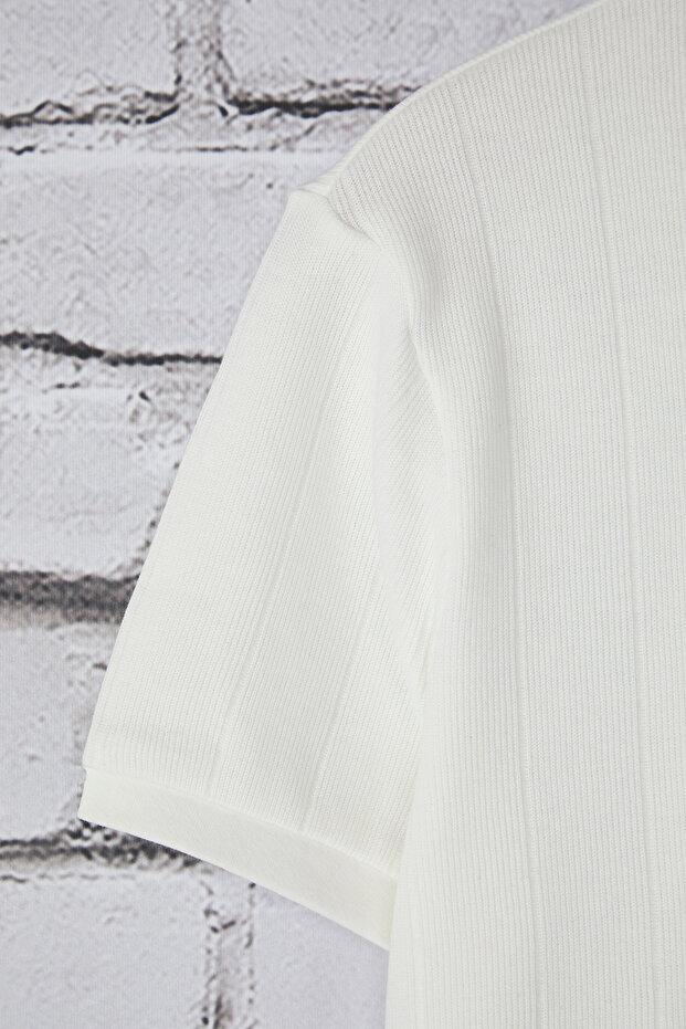 Beyaz Regular/Normal Kesim Bisiklet Yaka Pamuklu Basic T-Shirt TMNSS25TS00062 - 5