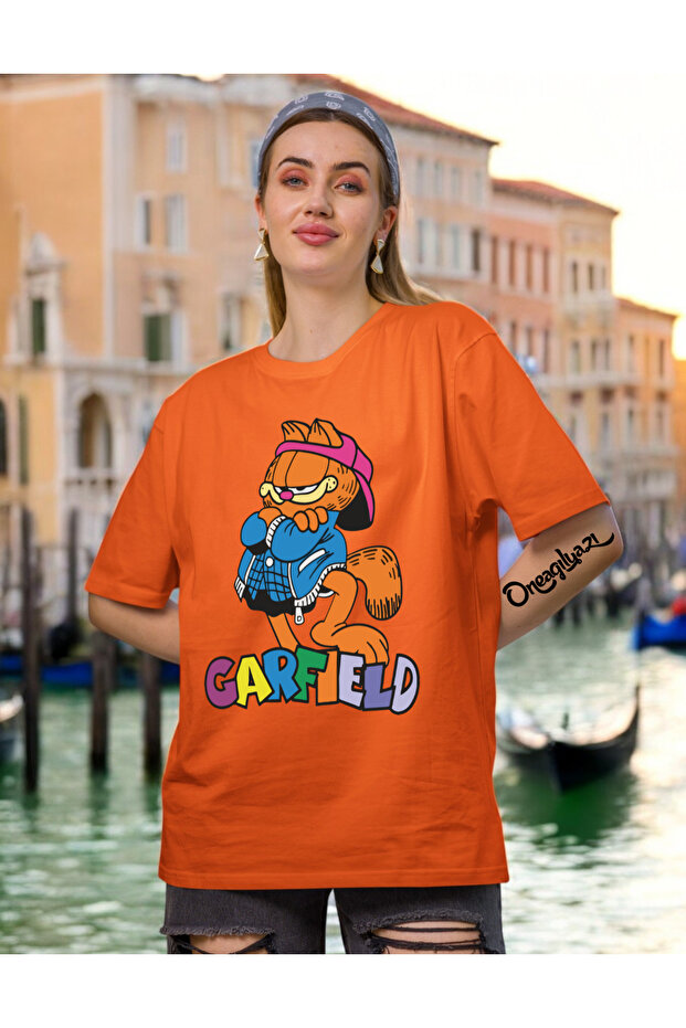 Garfield Printed Women's Oversize T-Shirt