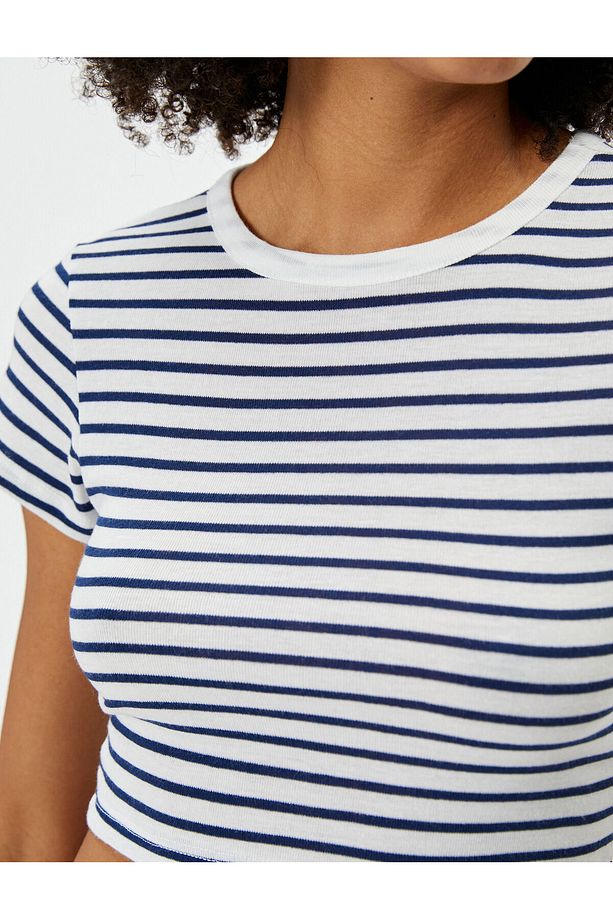 Crop Tişört Kısa Kollu Bisiklet Yaka Slim Fit - 5