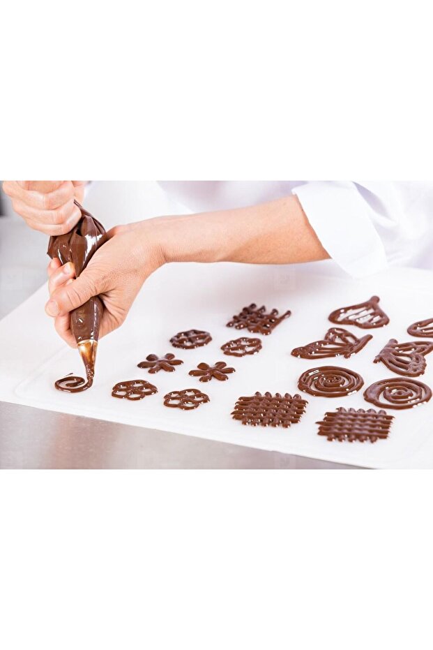 مزيين الكيك بمجموعة اشكال - 1