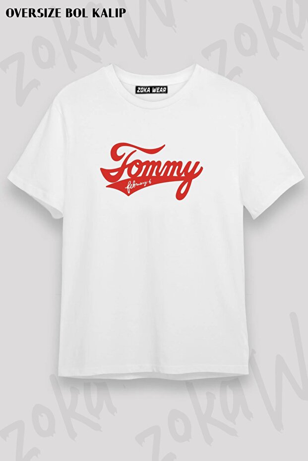 تيشيرت مطبوع بتصميم كبير الحجم للجنسين من Tommy February6 2