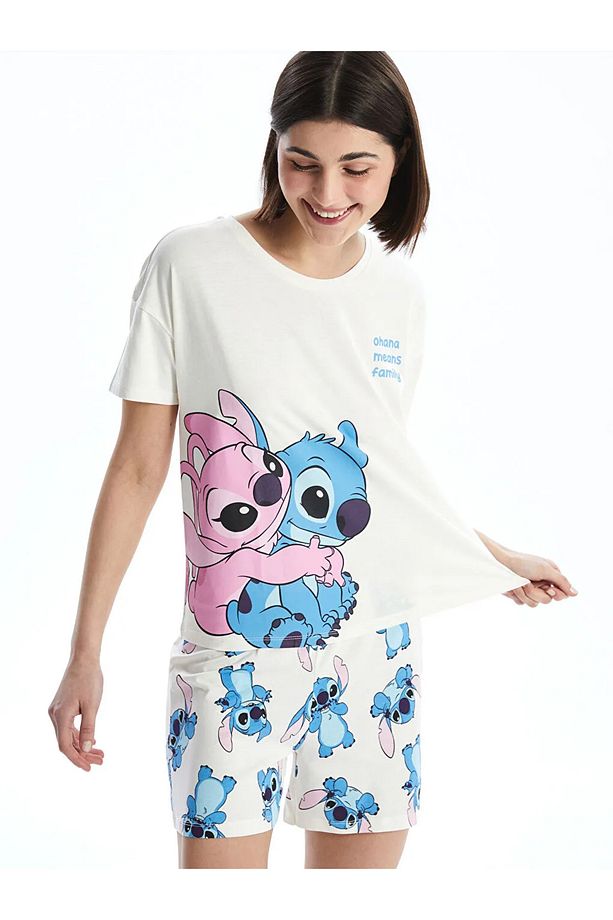 LCW Young Ekru Bisiklet Yaka Lilo & Stitch Baskılı Kadın Şortlu Pijama Takımı - 1