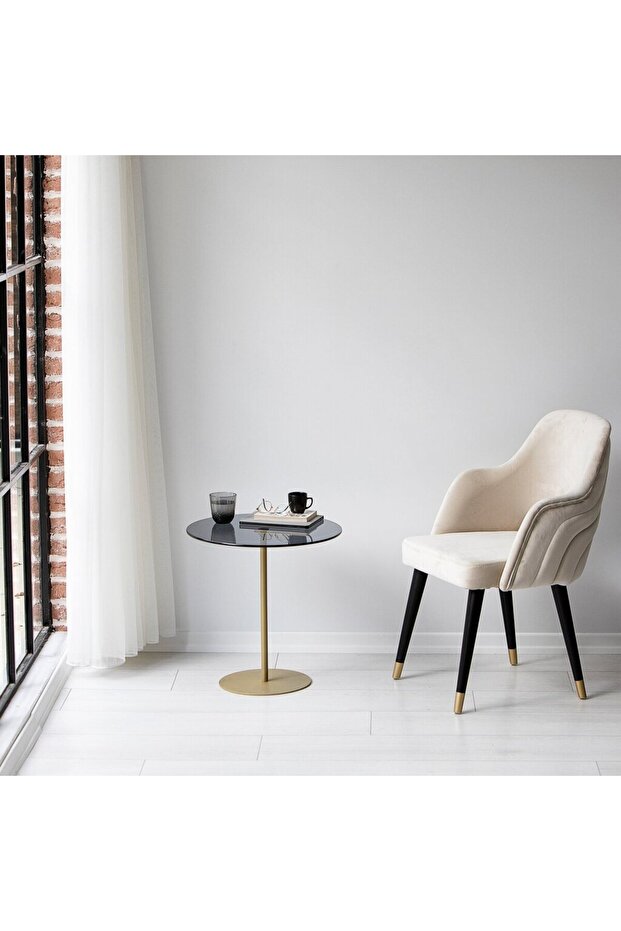Simple side table for bedroom and living room