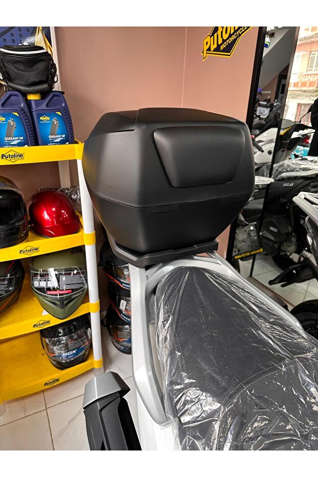 Black/ Red Topcase 37 LT - 5