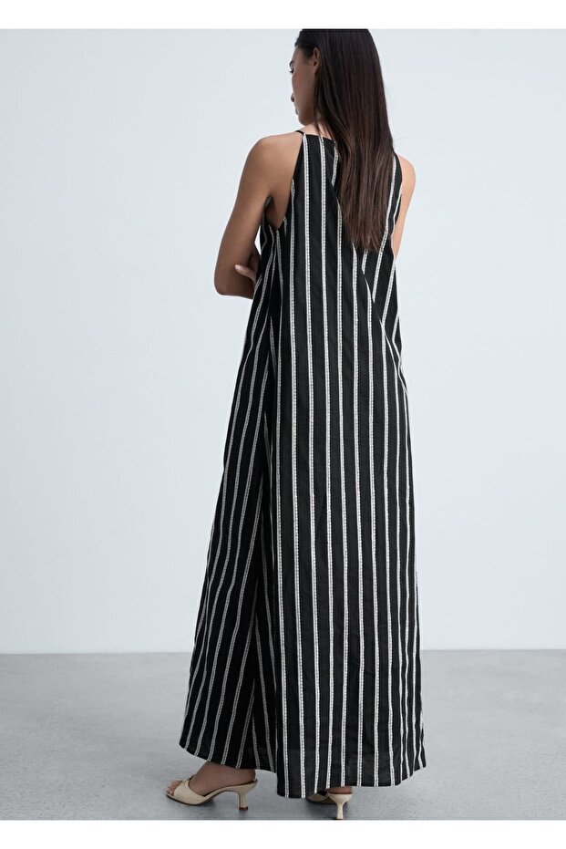 İşlemeli halter yaka elbise - 4