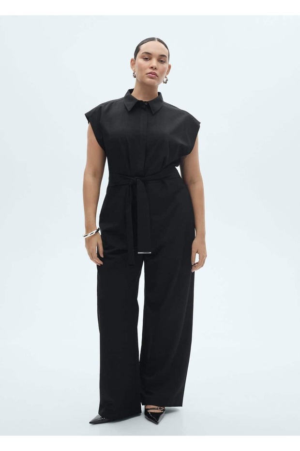 Flach geschnittener Overall mit Gürtel - 6