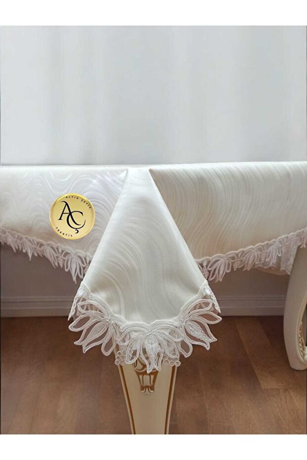 Leather Laced Self Patterned Wipeable Tablecloth