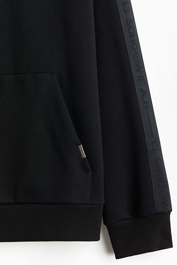 Loose Fit Hoodie with sidestripes - 3