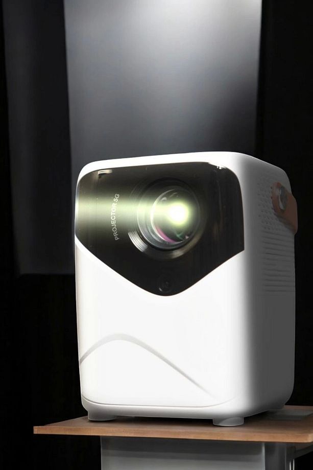 Taşınabilir Android Projeksiyon Wifi Destekli 4K Multimedia Tabanlı Ev Ve Ofis Tipi - 2